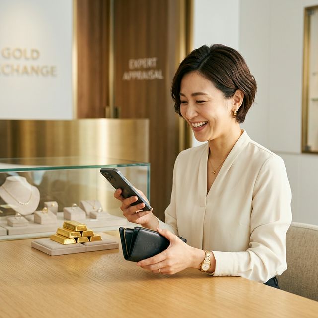 金買取で満足する女性